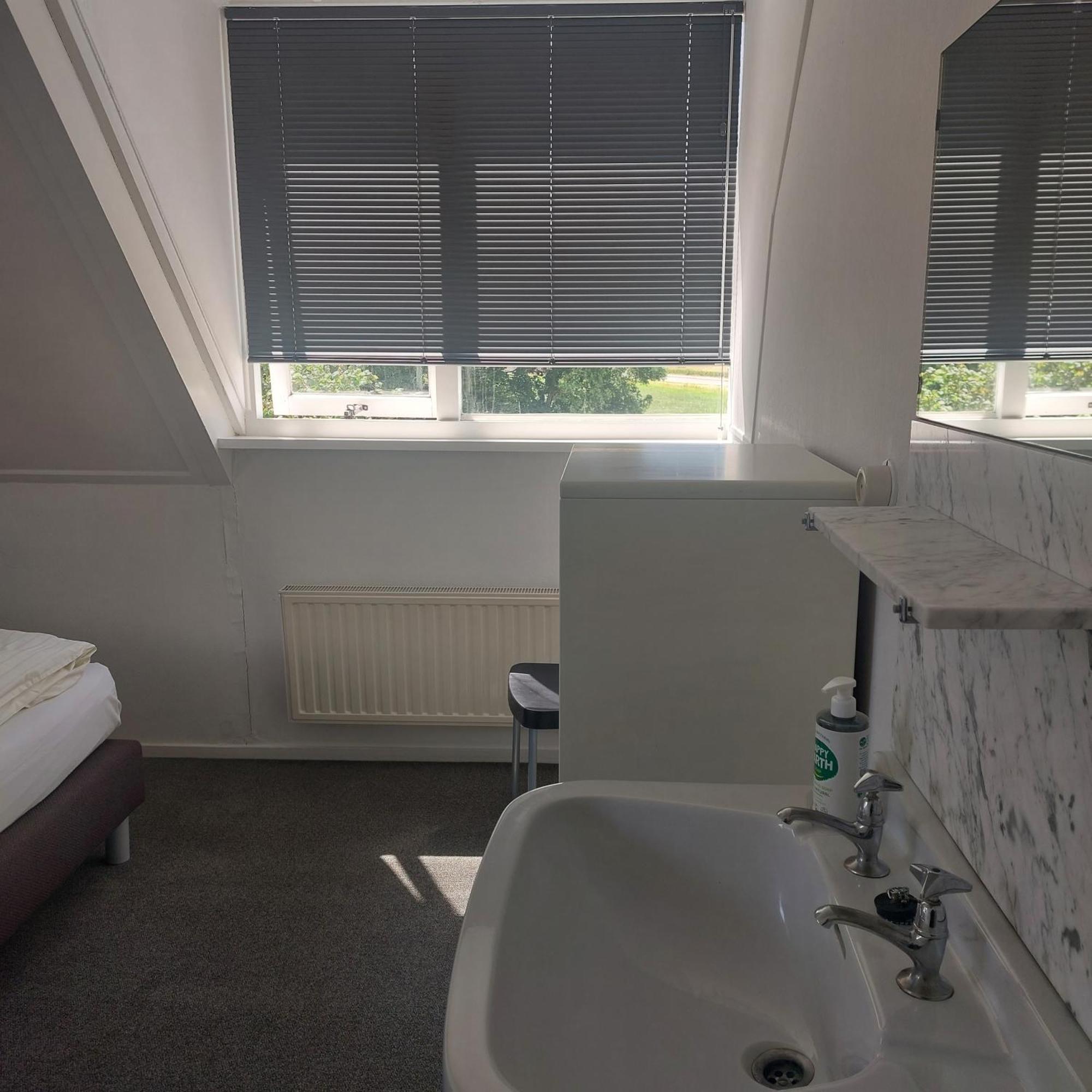 Hof Christina Vakantiewoningen Vrouwenpolder Ngoại thất bức ảnh